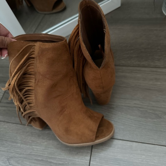 Dolce Vita Booties - Picture 2 of 5